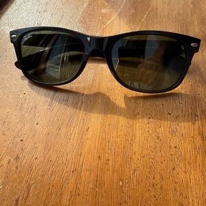 Ray-Ban Classic Black Sunglasses